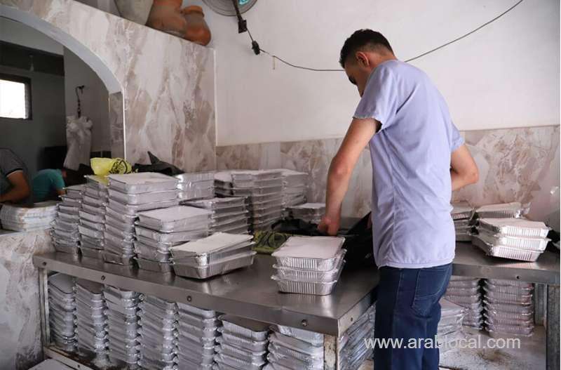 qatar-charity-distributes-60000-meals-in-gaza-strip_qatar
