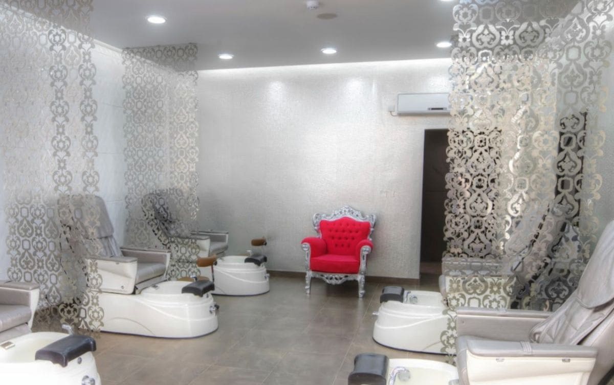 Kozma and Kozma Salon, Qatar